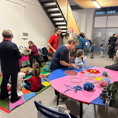 Świąteczne warsztaty szydełkowania w Turynie