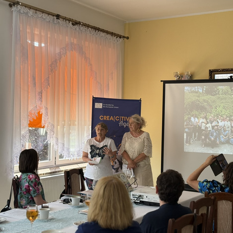 Ciepło, inspiracje i wspólne działanie - finałowa konferencja Crea(c)tive Ageing w Krzywiniu